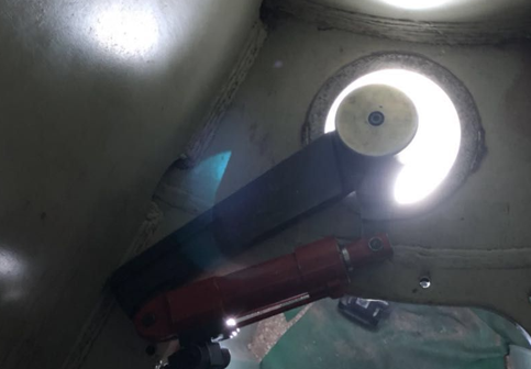 Application of hydraulic wrench in maint